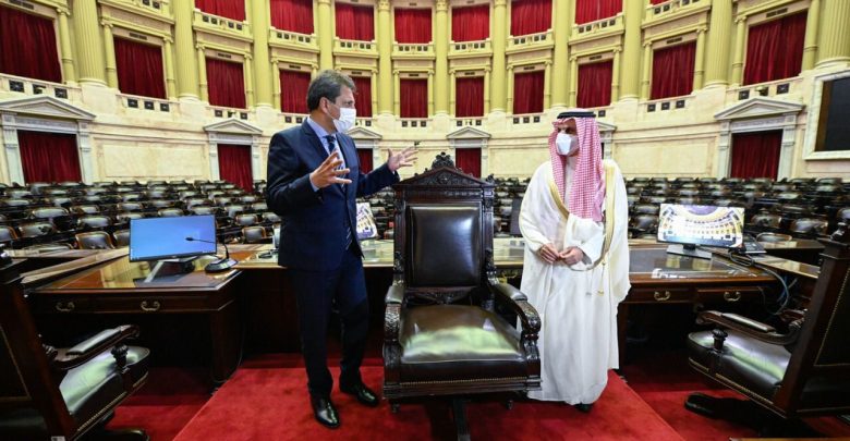 Massa y el príncipe Faisal Bin Farhan Al Saud