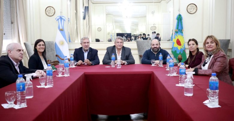 D'Onofrio reunido con la Comisión de Transporte