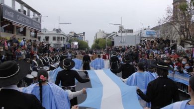 Bandera Argentina en Desfile Cívico Militar 2022
