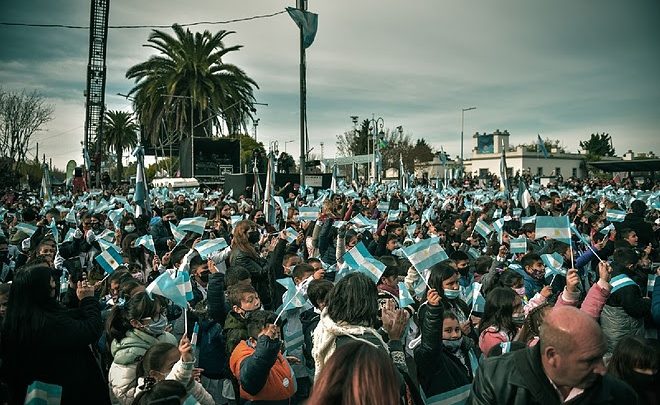 Festejos por el 130º Aniversario de Garín y el Día de la Bandera