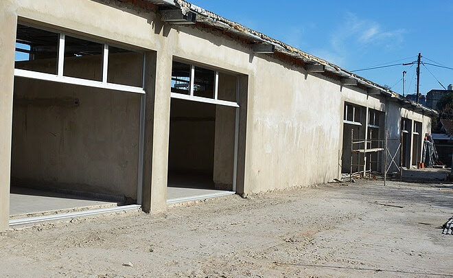 Construcción de dos jardines y una escuela primaria