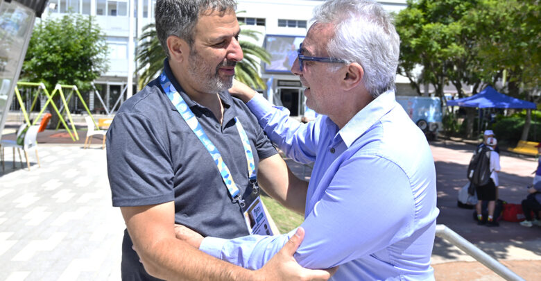 Julio Zamora en la apertura de los Juegos Macabeos