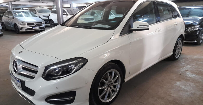 Mercedes Benz B200