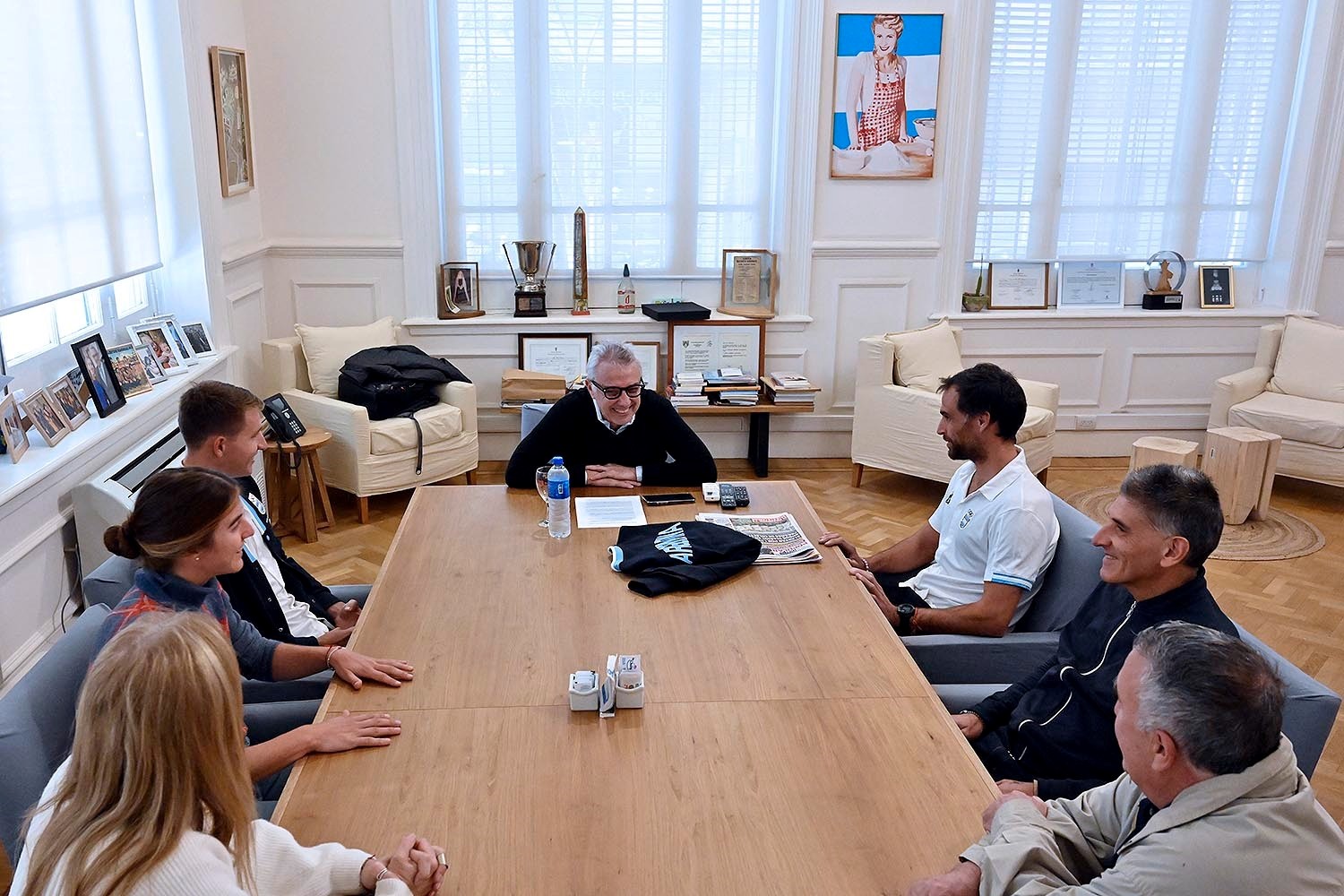 Julio Zamora recibió a los remeros tigrenses tras su participación en los Juegos Olímpicos de París 2024