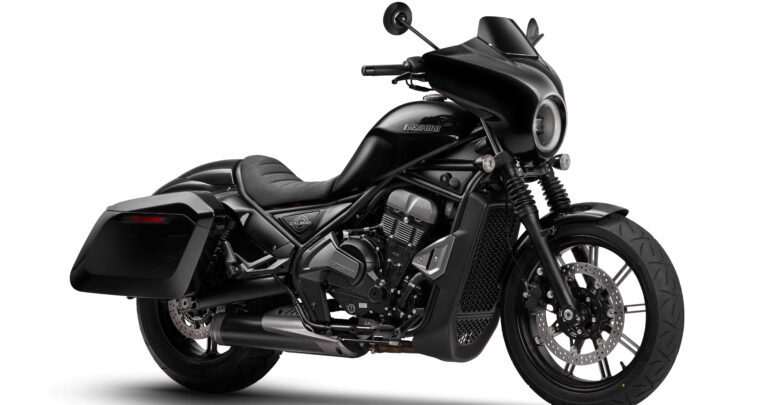 Moto Morini Calibro versión bagger color Quartz Black