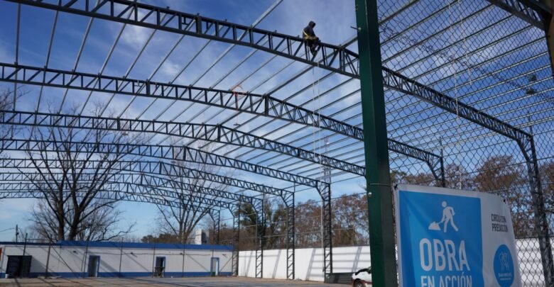 Nuevo tinglado en el Polideportivo Municipal Roberto Contini
