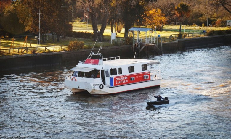 Catamarán Sanitario