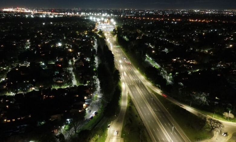 300 luminarias con tecnología LED en las colectoras de San Isidro