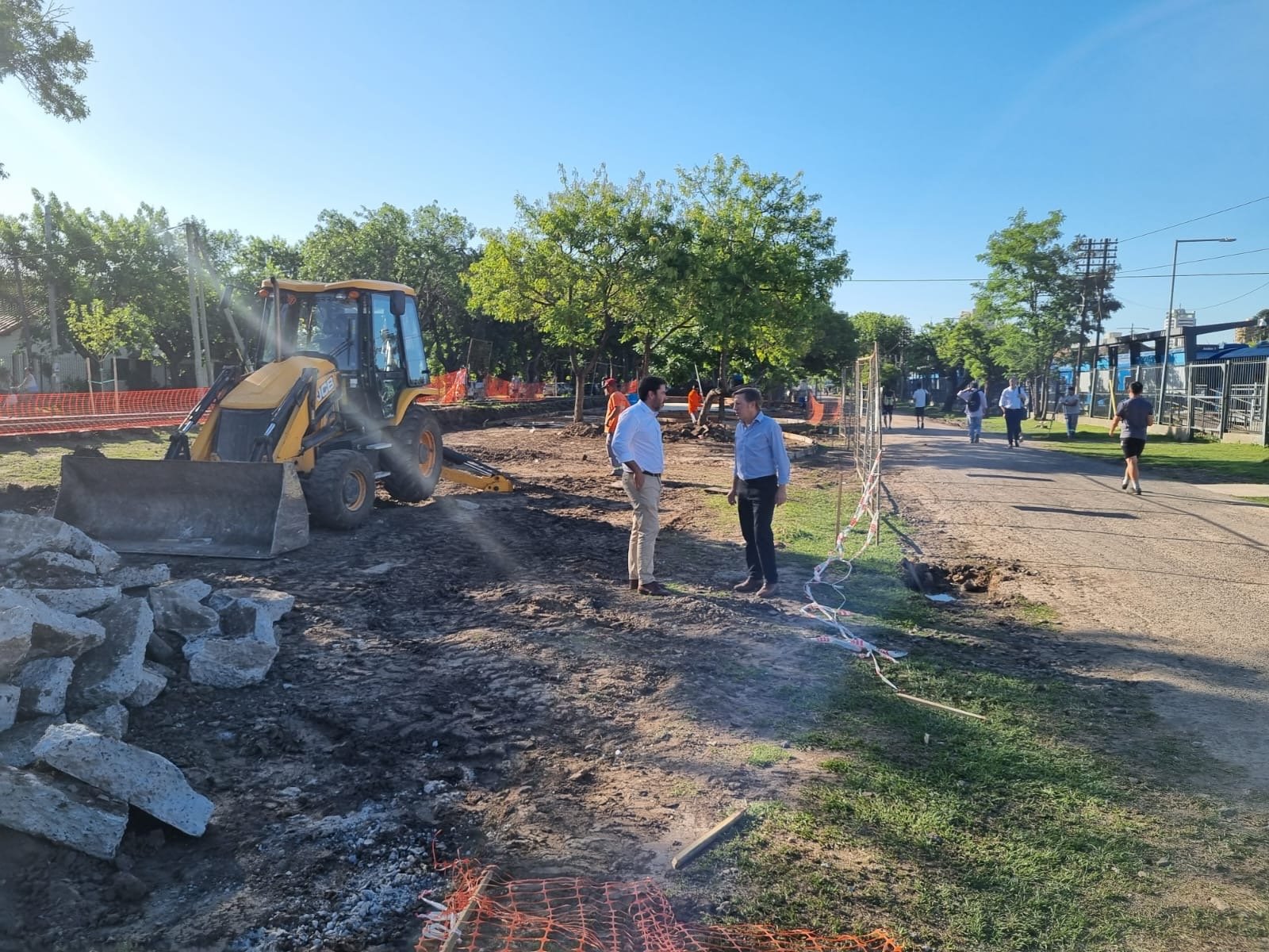 Jaime Méndez y Federico Randle en la obra del Corredor