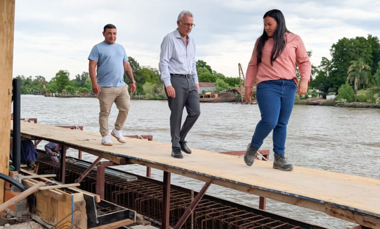 Julio Zamora en la construcción del nuevo mirador