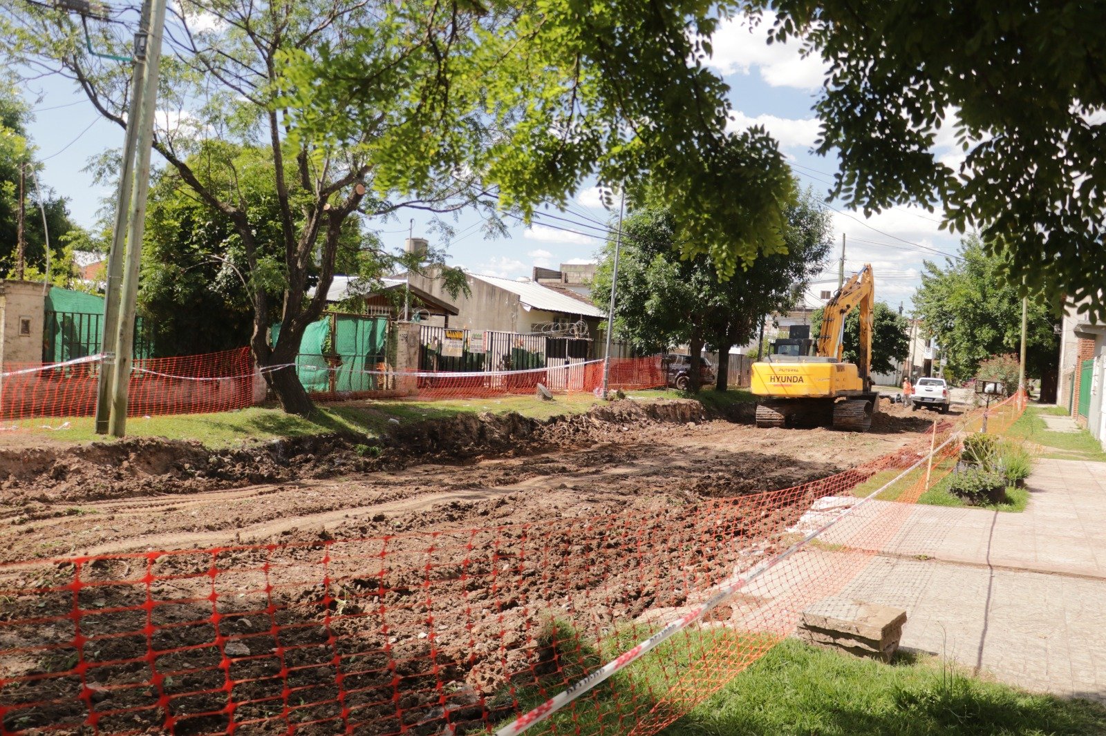 Pavimentación de la calle Carlos Gardel, en barrio San Jorge