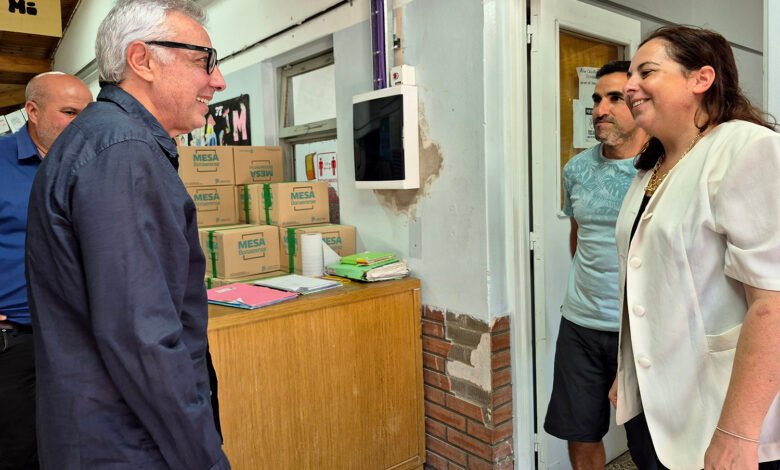 Julio Zamora en la Escuela Secundaria N°49 de El Talar