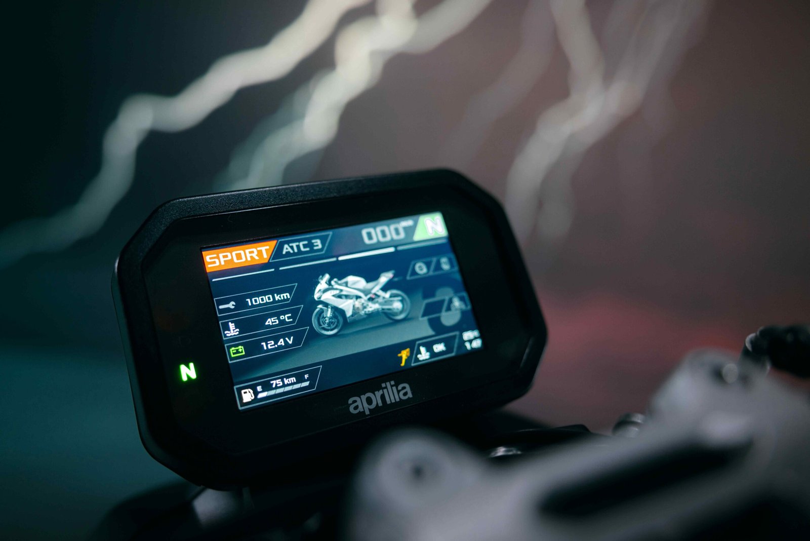 Nueva Aprilia Tuono 457 - Tablero