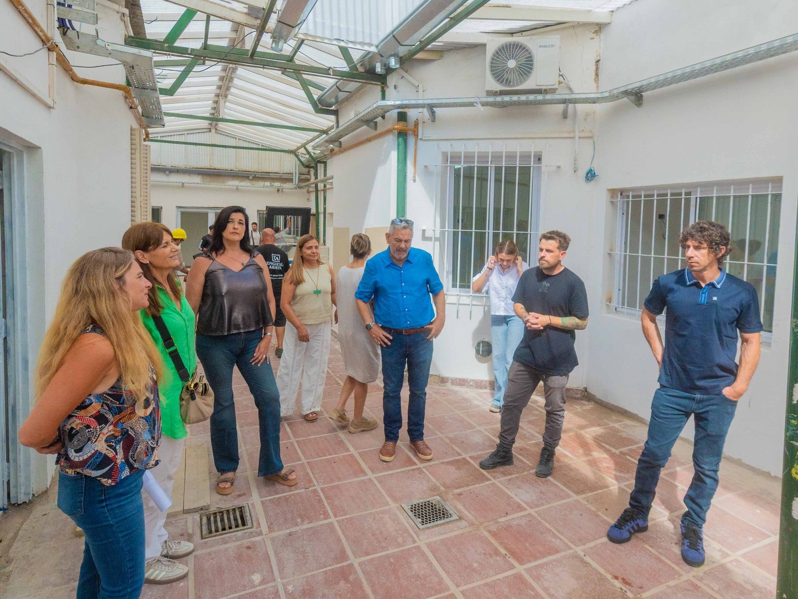 Juan Andreotti visitó la obra de renovación de la Escuela Especial N°503