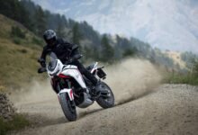 Moto Morini X-CAPE 1200 - en acción