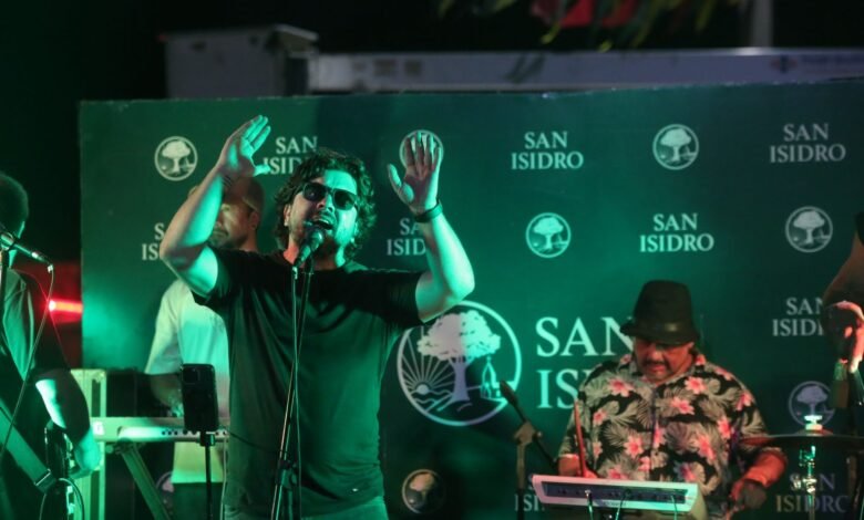 Nochecitas en el rio