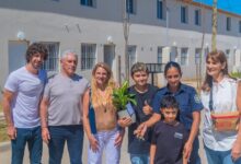 Juan Andreotti durante la entrega de viviendas