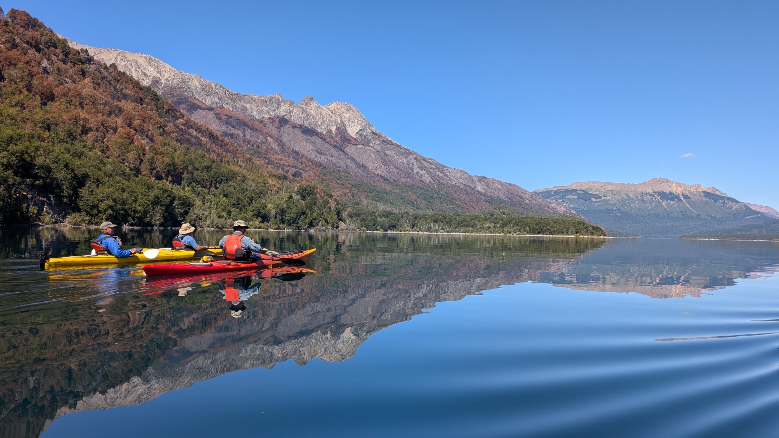 Kayak en Lago Verde