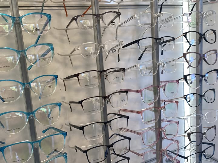 Anteojos del programa “Ver para seguir aprendiendo”