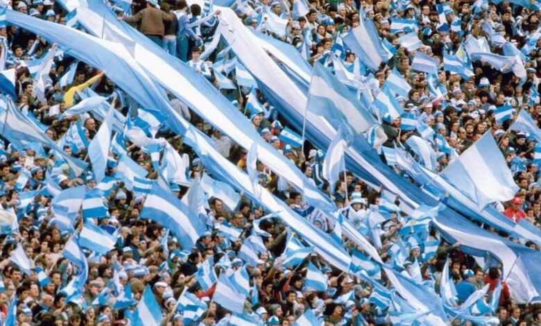 Hinchas argentinos en el estadio