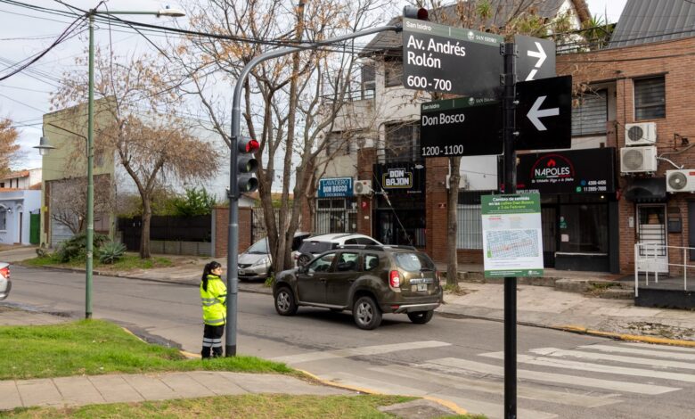Se modificó el sentido de circulación de dos calles en Las Lomas