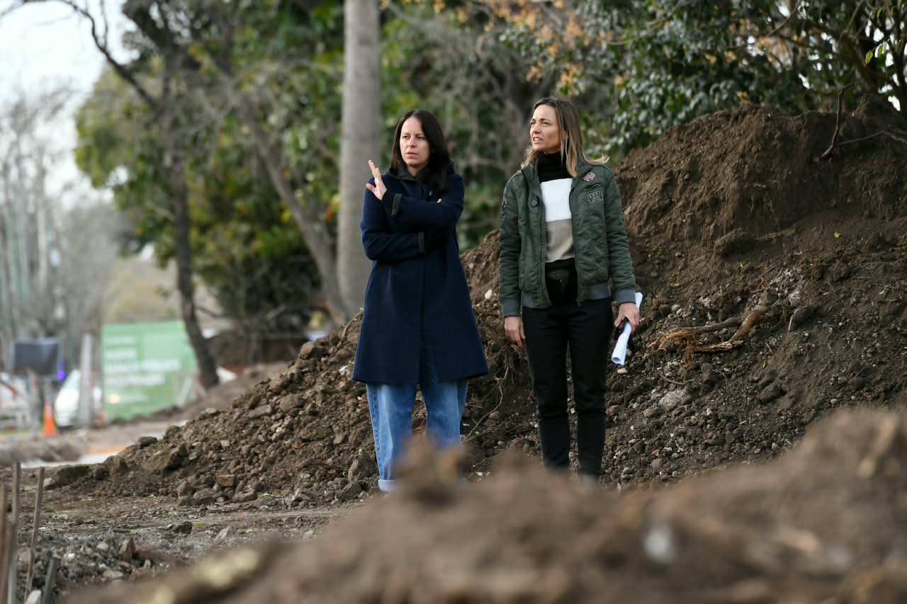 Soledad Martínez en las obras en el Paseo Baigorria
