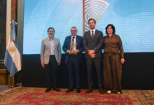 El intendente Julio Zamora recibió el Premio Nacional Argentina Economía Circular 2026 por la política de reciclaje