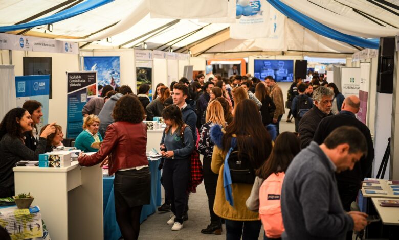 Feria Universitaria de Escobar