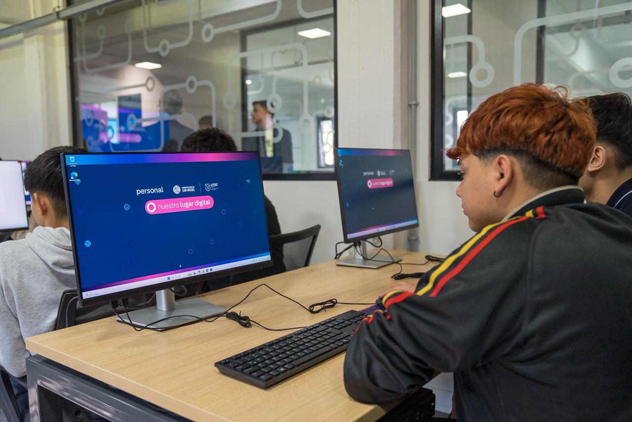 Nueva Aula Digital de Personal en la UTEC